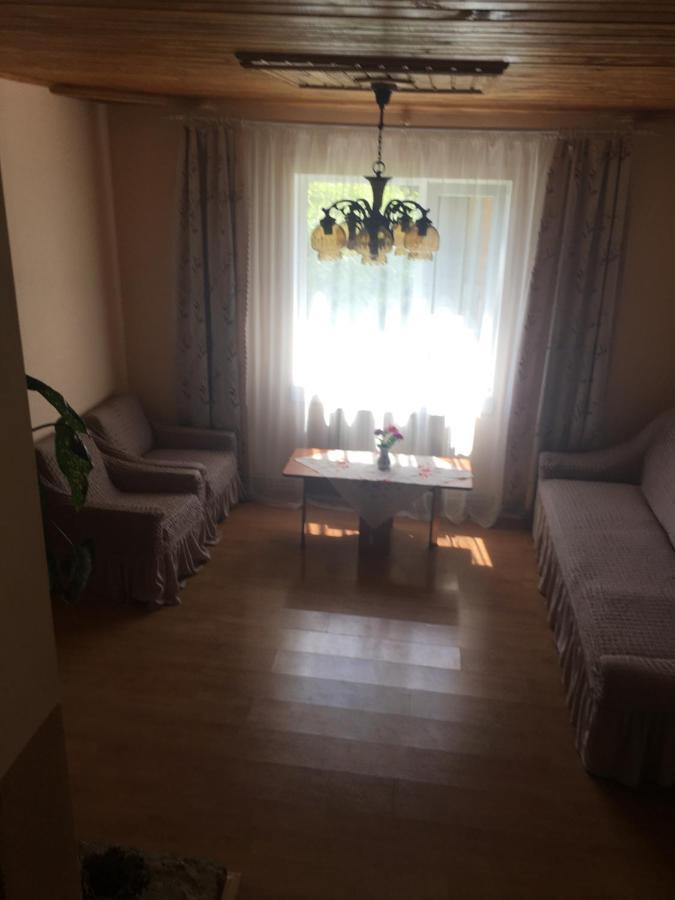 Guest House Zatishniy Dvir ยาเรมชา ภายนอก รูปภาพ